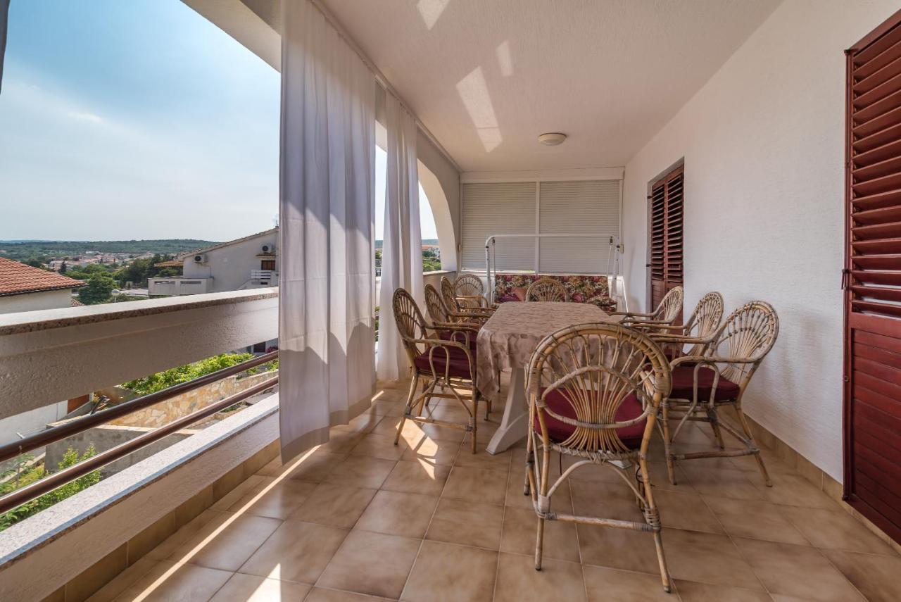 קרק Belvedere Apartments מראה חיצוני תמונה